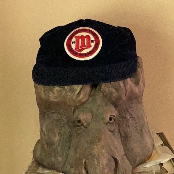 🏒  Minnesota GOPHER STATE BASEBALL CAP khaki & black  Velcro Back NWOT - Picture 9 of 16